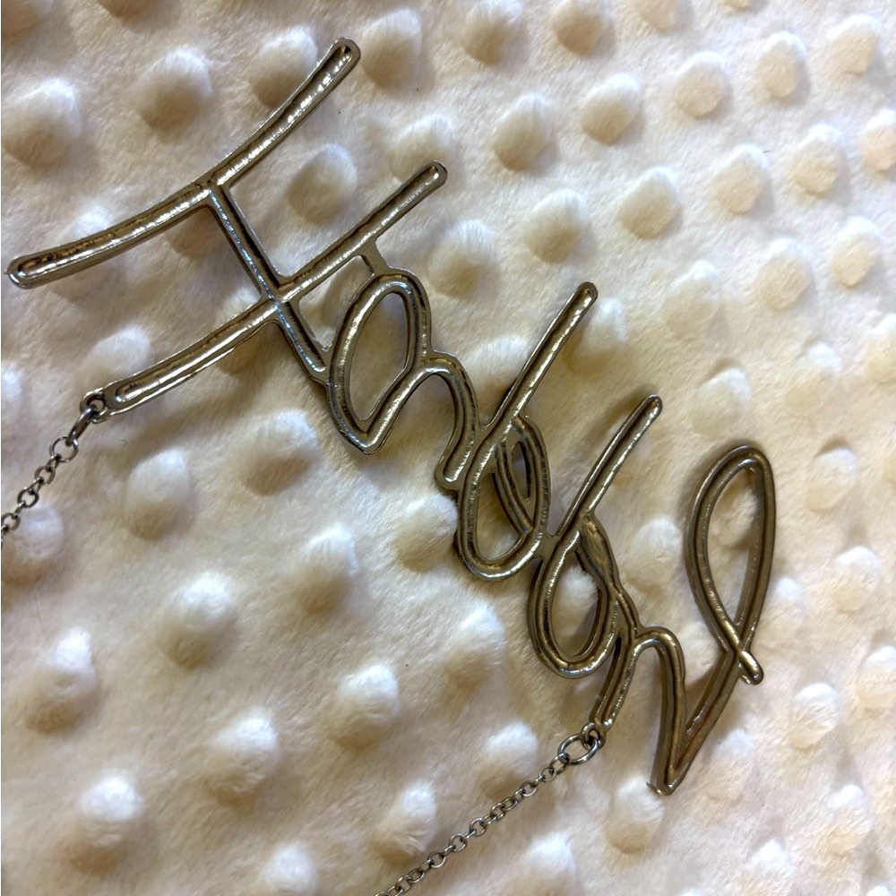 WhimsiGoth Vintage 90s Silver Script "Happy" Nameplate Carrie Necklace  Y2K - Picture 4 of 5